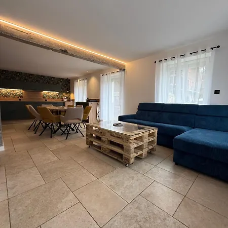 Du 162 Appartement Anould